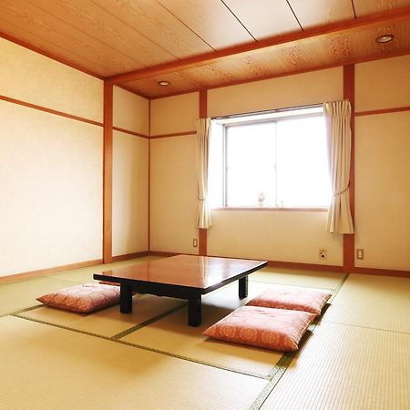Ryokan Umi No Hana Тойоока Екстер'єр фото