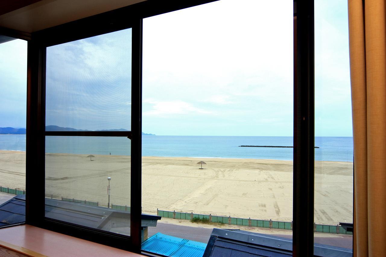 Ryokan Umi No Hana Тойоока Екстер'єр фото